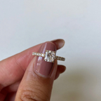 1 CT Radiant Cut Lab Grown Diamond Engagement Ring Set with Baguette Diamond Wedding Band