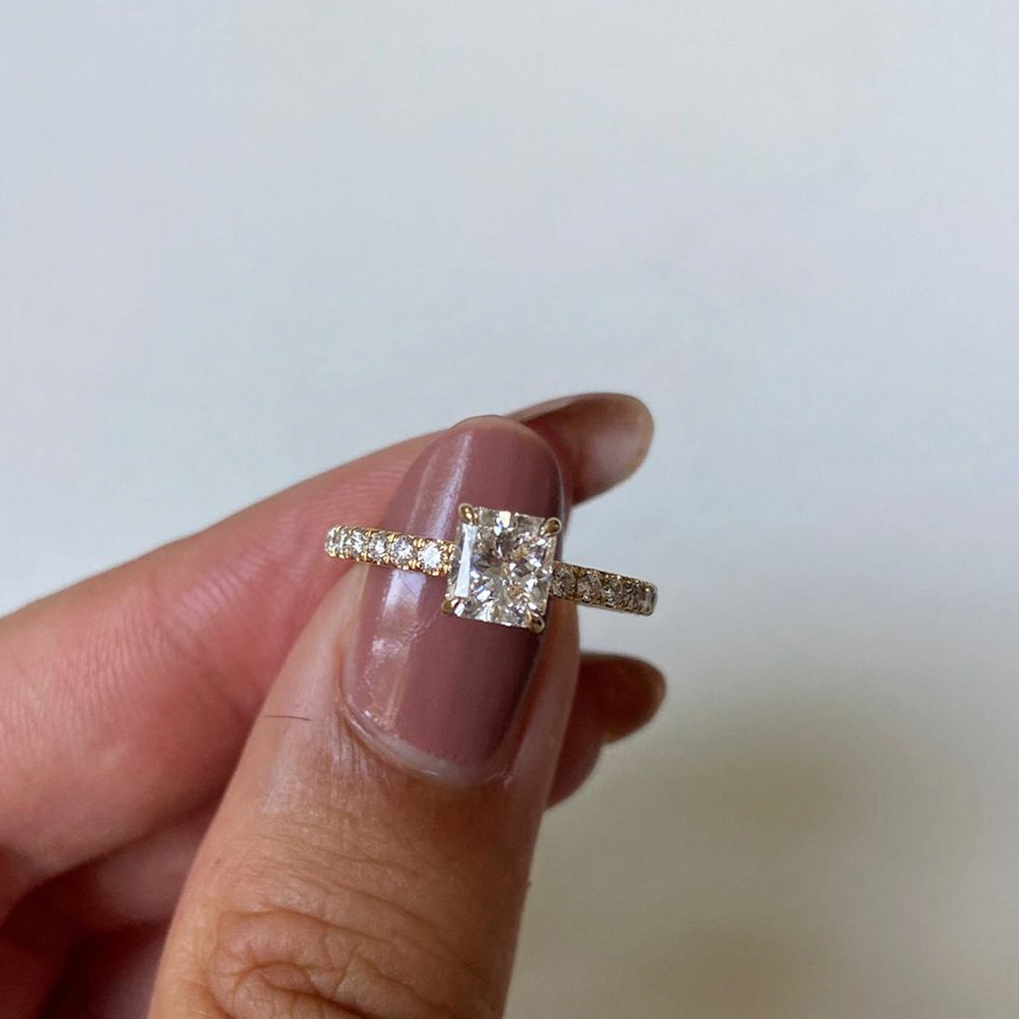 1 CT Radiant Cut Lab Grown Diamond Engagement Ring Set with Baguette Diamond Wedding Band