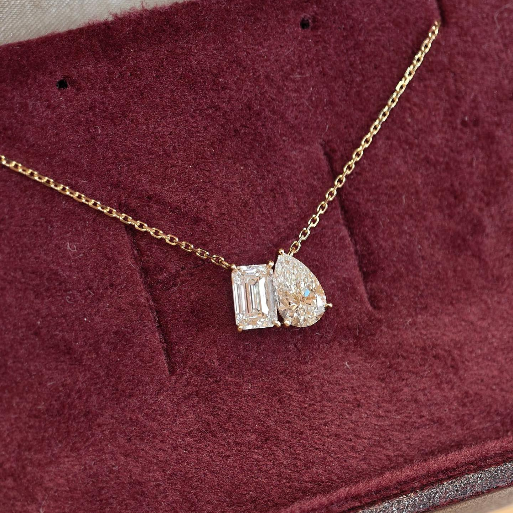 Emerald & Pear-Cut Lab Grown Diamond Toi et Moi Necklace