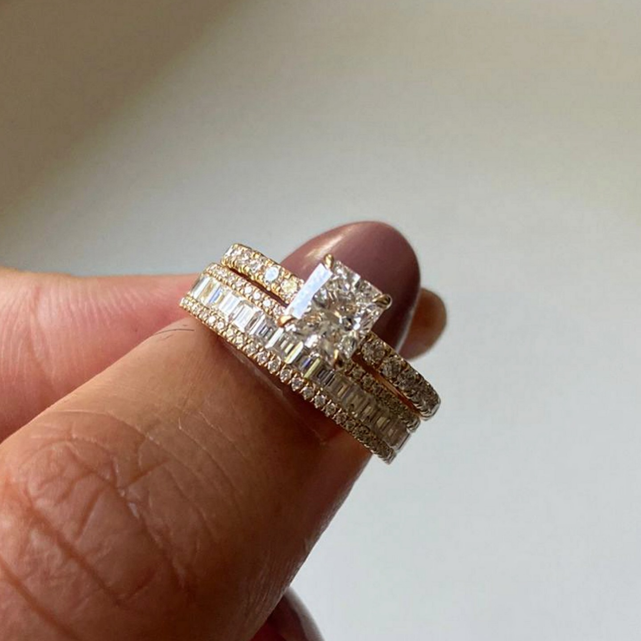 1 CT Radiant Cut Lab Grown Diamond Engagement Ring Set with Baguette Diamond Wedding Band