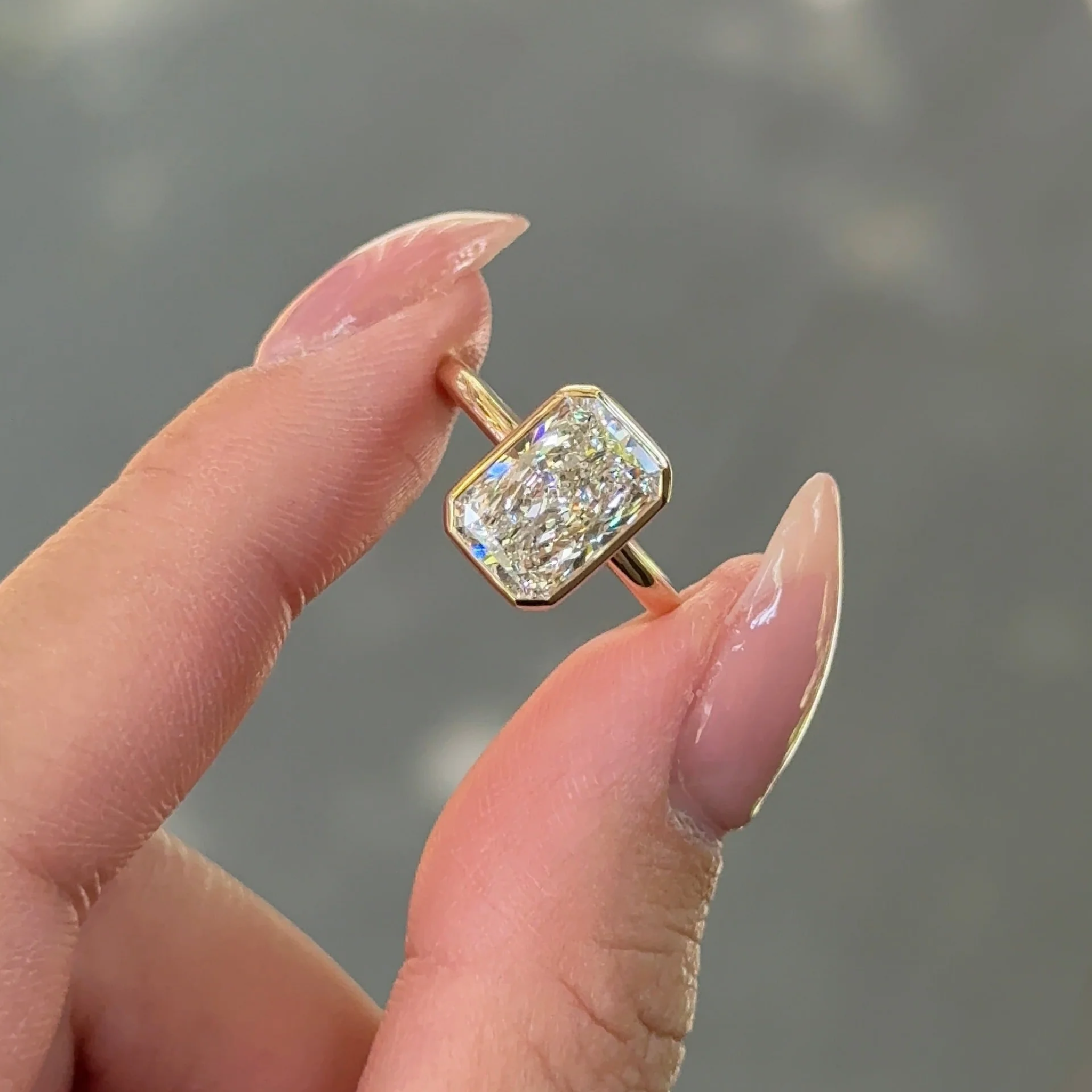 3 carats Radiant Cut Diamond Bezel Ring