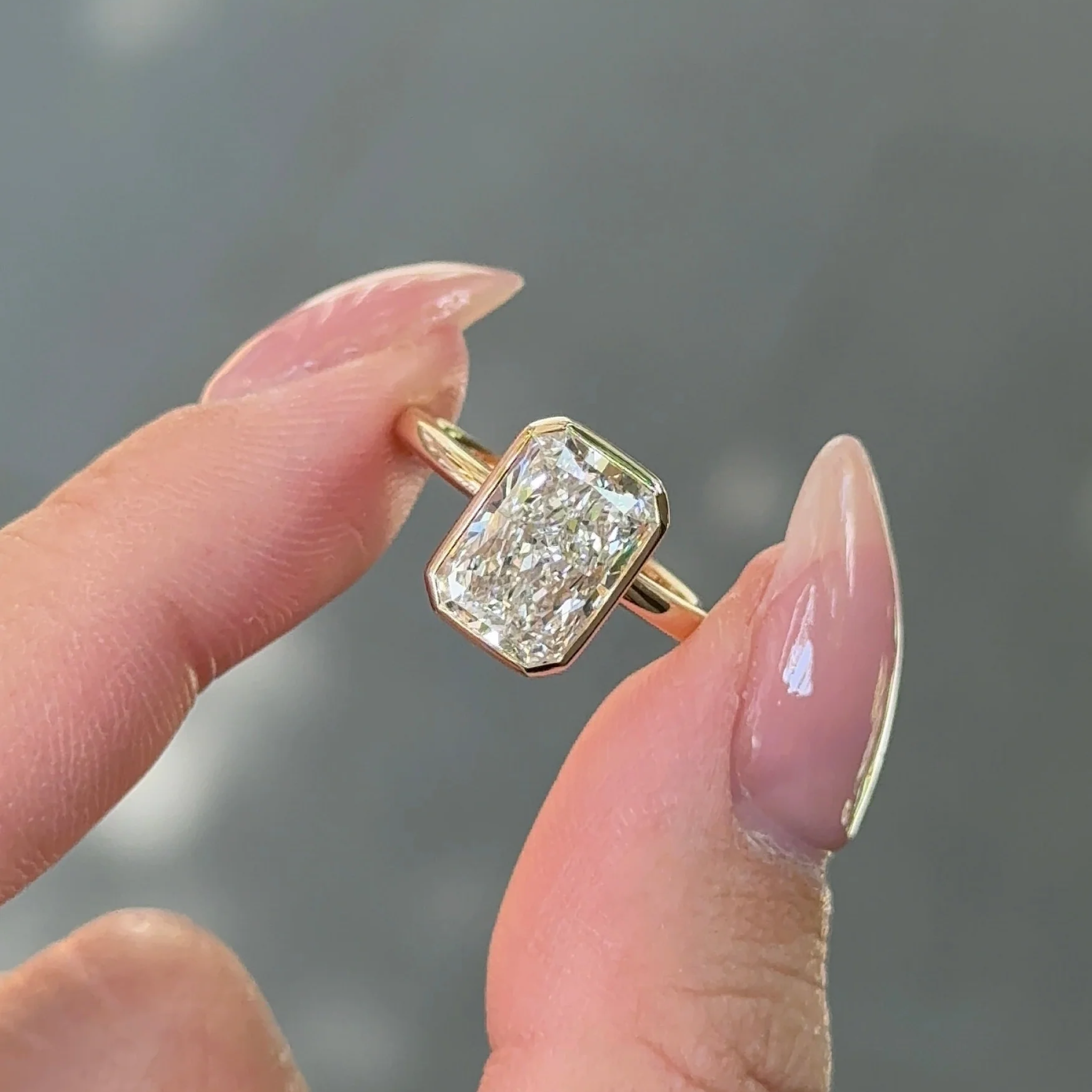 3 carats Radiant Cut Diamond Bezel Ring