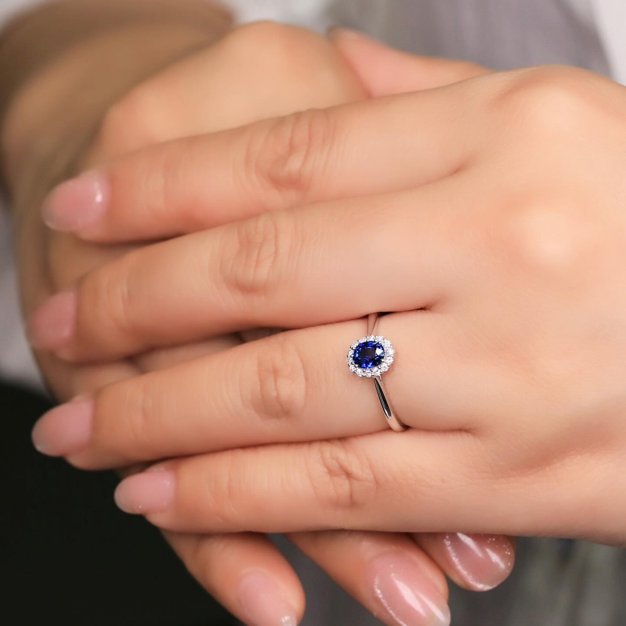 Oval Blue Sapphire & Diamond Halo Engagement Ring | Classic Oval Sapphire Ring