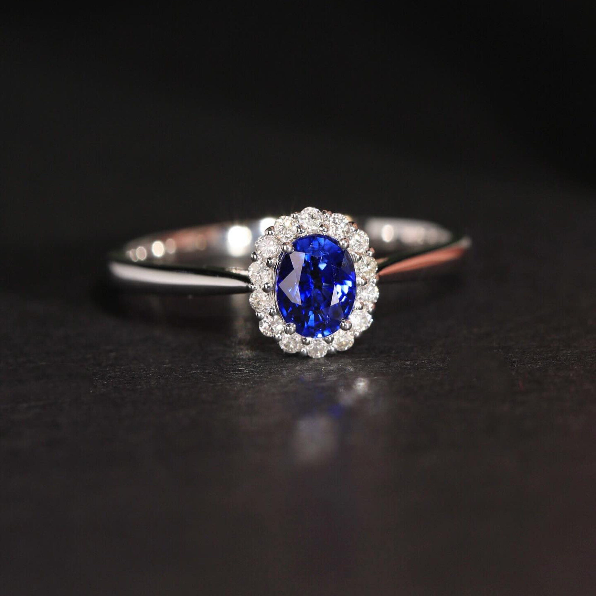 Oval Blue Sapphire & Diamond Halo Engagement Ring | Classic Oval Sapphire Ring